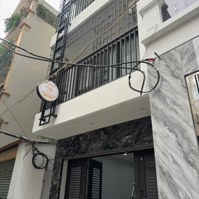25 House 268 Ngoc Thuy Hotels near Long Bien