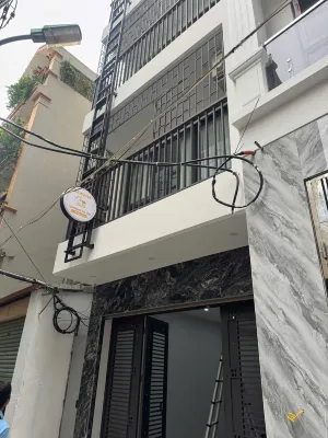 25 House 268 Ngoc Thuy - ที่มีที่จอดรถ