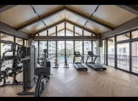 Hyllia by J&J | Studio Near airport w/ pool & gym - 民宿