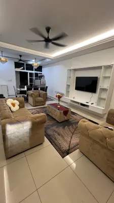 Cozy Cosmo Tiara Sendayan (4 rooms 3 bathrooms) - 2-Star
