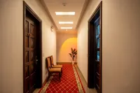 Shine Hue Hotel 2 Hôtels à : 