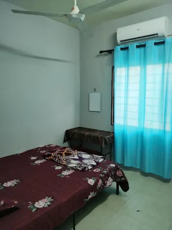 Homestay Che Wan Satu Отели в г. Kuala Kuantan