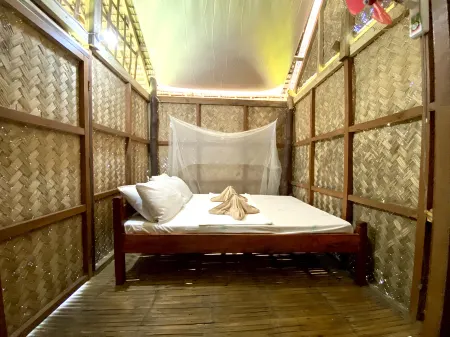 Ocam Ocam Casadyan Inn