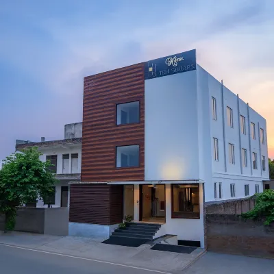 HOTEL TEN SQUARE - 5 Minutes from The Taj Mahal Отели рядом с достопримечательностью «Мехтаб Баг»