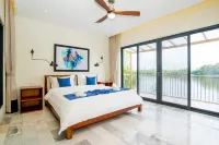 The B Relax House