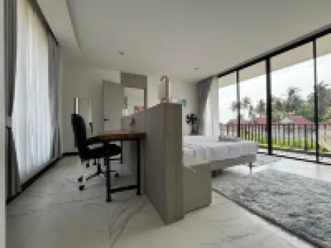 Beachfront Villa | Private Pool & Sea Access 2 BDR