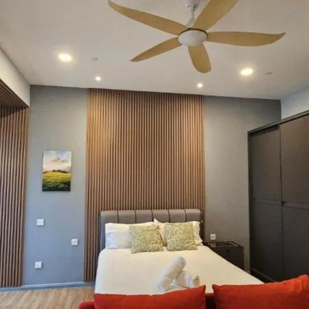 Ceylonz Suites KLCC Rooftop Infinity Pool KL Tower View Отели рядом с достопримечательностью «Башня KL Tower»
