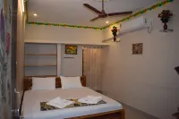 Sri Thirumalaivasa Guest House - 駐車場