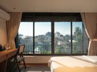 Than Coffee & Homestay 歌劇院附近的飯店