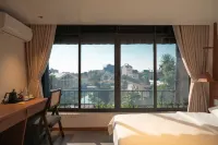 Than Coffee & Homestay - parkir