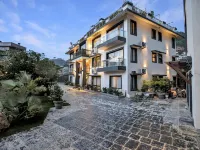 Uma Residence and Suites Hotels in Nagarjun