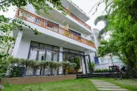 Palm Riverside Boutique Hotels in 
