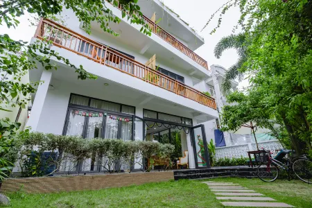 Palm Riverside Boutique