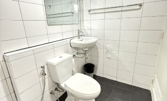 BAAN PAKNAM BUDGET HOTEL