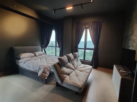 Mossaz by OliverHome - 2Pax - SmartTV - Hextar World - 1Utama