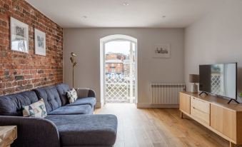 Woodsmill View Apartment