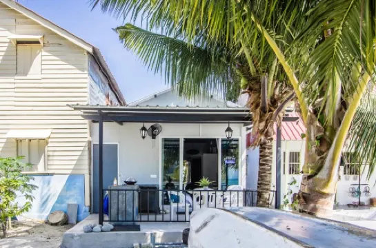 Beachboy Chalet by the Beach