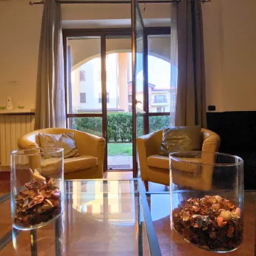 Roma 2 Apartment - THE V Collection