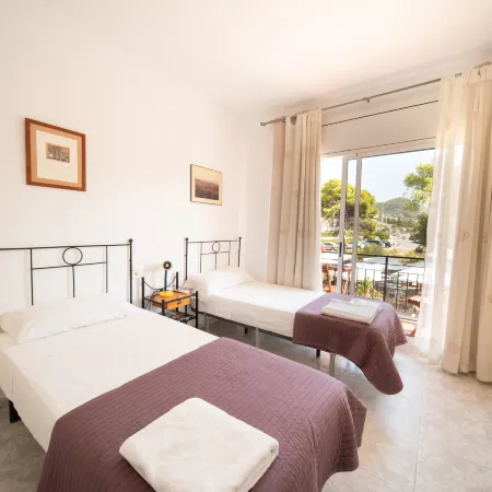 Sitges Beach Hostal