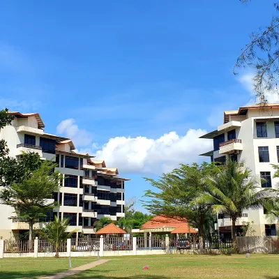 SAMSURIA BEACH SUITE APARTMENTS Hotels near Masjid Sungai Ular