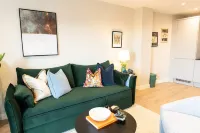 Stay in Cardiff Bay | Free Parking & WiFi