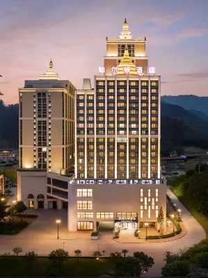 Bolton Hotel فنادق في 