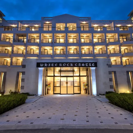 White Rock Castle Hotel & Wellness Club Отели в г. Балчик
