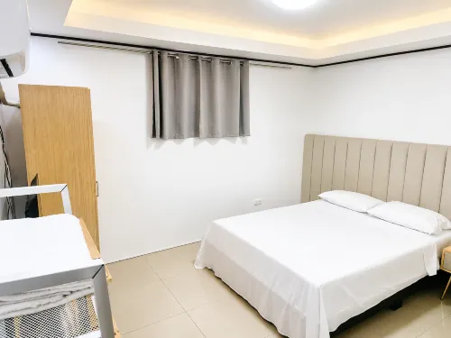 CMK Prince Hotel INC - 3성급