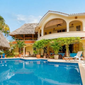 Villa Attalea – San Ignacio Villa with Infinity Pool
