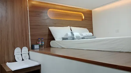 Shakti Sleep Pasar Baru Отели рядом с достопримечательностью «Мечеть Истикляль»