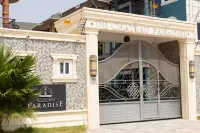 De Chateau Paradise Hotel a 