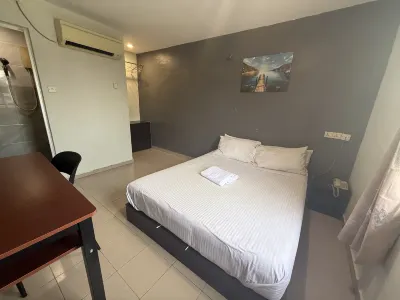 Tiong Nam Hotel Hotels near Masjid Taman Tanjung Puteri Resort