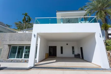 รูปภาพของ*Luxurious 5 bedroom 5 bathroom Gym Views v138