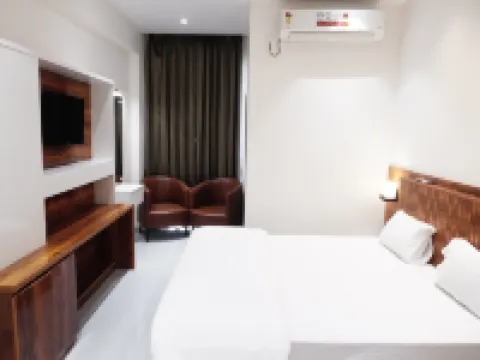 Emerald Nest Hotels in Solapur