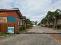 Jajar Resort - Parkplatz