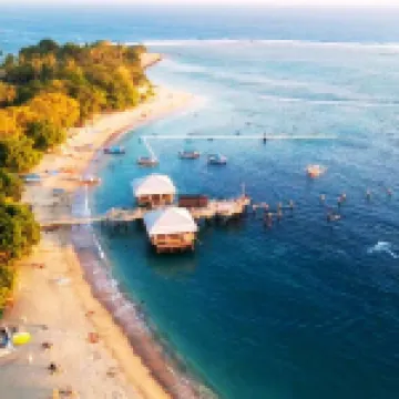 ラカーサ センギギ バイ ロイヤル アムリタ