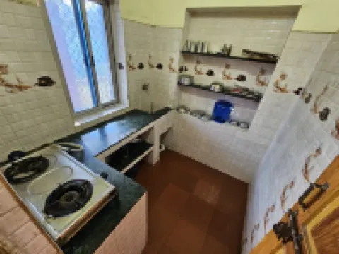 Jolly Homes - 400 Mtrs from ISKCON