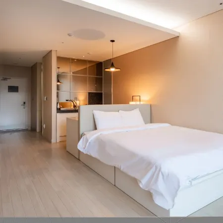 Hotelaround Forest Отели рядом с достопримечательностью «Лыжный курорт Феникс Парк»