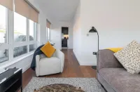 Dean Swift Square by Dublin At Home