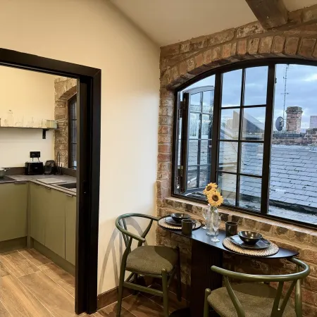 Unique Japandi Loft in Jewellery Quarter Bham