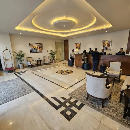 Hotel Divine Vista