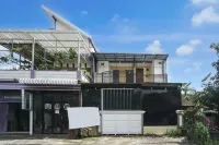 OYO 95035 Harmony Guest House Syariah Sawojajar