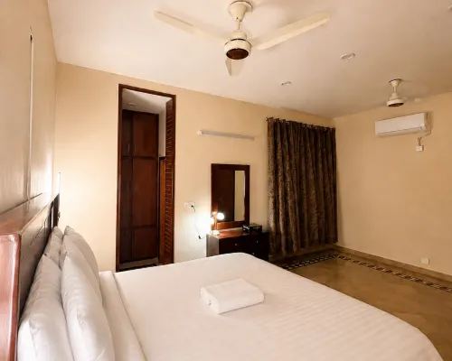 Sarah's Cottage Hotels near Model Town