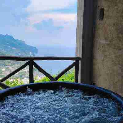 Spotless Sea View, Hot Tub, Ravello Luxury Villa. Fitness & Recreational Facilities