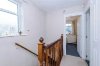 3-Bed Westhoughton | M61 | Driveway Parking - parking