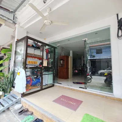 Chaweng Best Hotel and Hostel Samui - ホステル