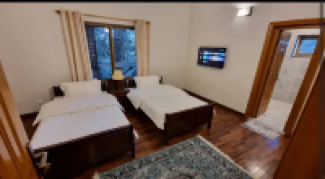 Hillside Heaven House 訥提亞格利酒店