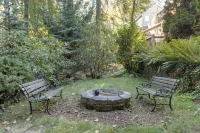 Oregon Jade Lodging Hotels in West Linn
