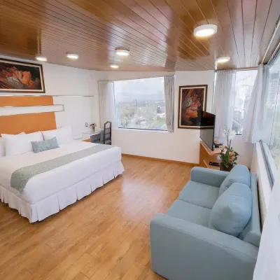Suites Coben Hotels near Altavista