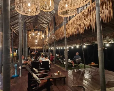 คลิฟ คอทเทจ รีสอร์ท โรงแรมในเกาะช้าง